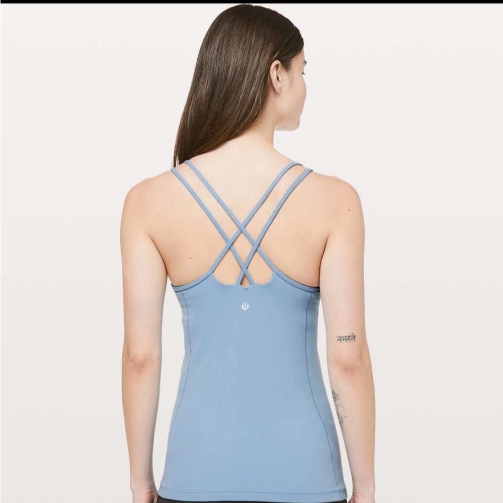 Lululemon Free To Be Tank size 8 EUC